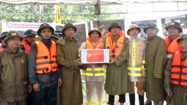 Chủ tịch UBND tỉnh Thanh Hoá yêu cầu không để dân vùng lũ bị đói