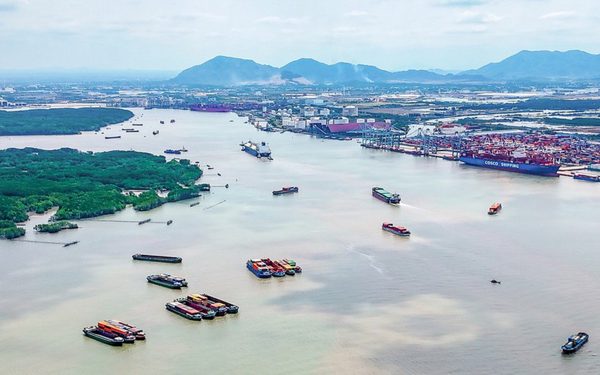 Chủ tịch UBND TP.HCM thúc thủ tục, yêu cầu khởi công siêu cảng Cần Giờ trong tháng 10-2026