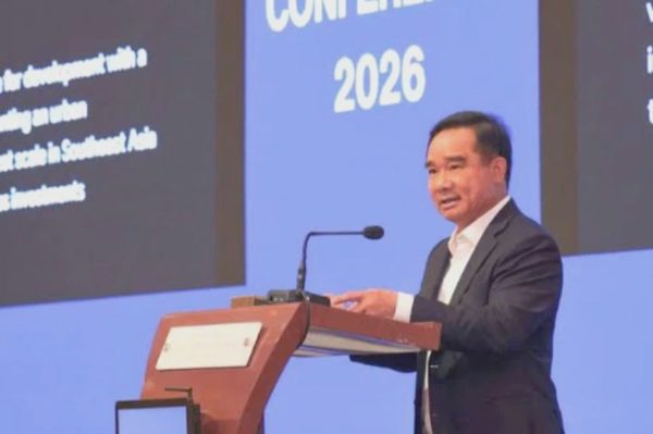 Chủ tịch UBND TPHCM: Ưu tiên thu hút vốn vào AI, tài chính, năng lượng xanh