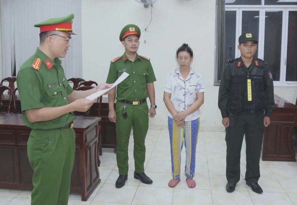 Chủ trang trại 2.300 con heo dùng chất cấm tạo nạc bị khởi tố