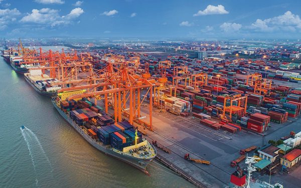 Chưa 'chia tay' xong Cảng Sài Gòn, VietinBank tiếp tục bán gần 7 triệu cổ phiếu Cảng Hải Phòng