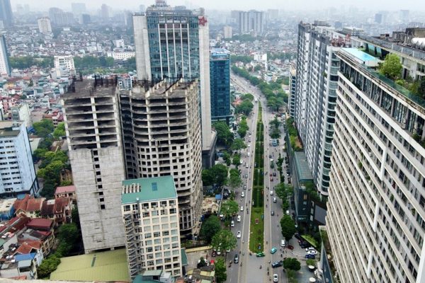 Chung cư hết niên hạn có thể bị phá dỡ, quyền tài sản của người dân sẽ ra sao?