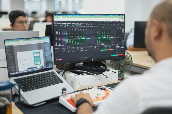 Chứng khoán 2-10: Quán tính giảm vẫn còn, VN-Index có thể lùi về vùng 1.720 điểm