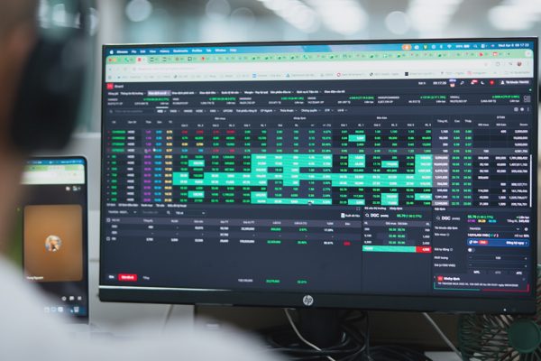 Chứng khoán 25-8: Bất động sản có kéo VN-Index vượt 1.800 điểm?