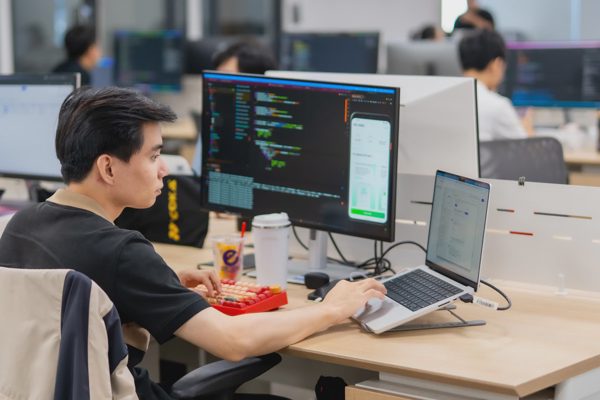 Chứng khoán 9-10: Lực cầu chưa phục hồi, VN-Index đối mặt nguy cơ thủng mốc 1.700 điểm