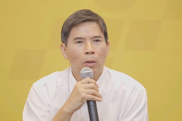 Chứng khoán lại giảm, ông Nguyễn Đức Tài có phát ngôn gây chú ý