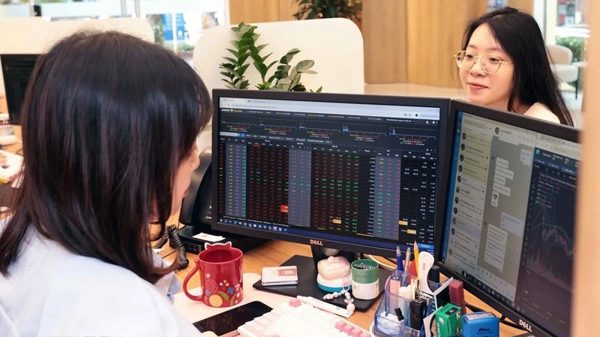 Chứng khoán ngày 21/9: Khối ngoại đảo chiều bán ròng, VN-Index mất mốc 1.800 điểm