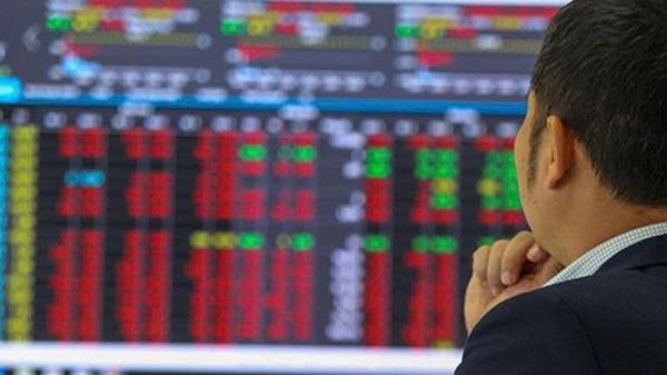 Chứng khoán ngày 7/10: VN-Index giảm hơn 5 điểm, khối ngoại tiếp tục bán ròng mạnh