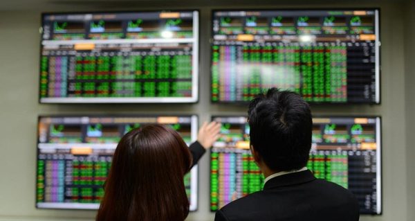 Chứng khoán ngày 8/9: Cổ phiếu họ Vin bứt phá, VN-Index đảo chiều bật tăng gần 9 điểm