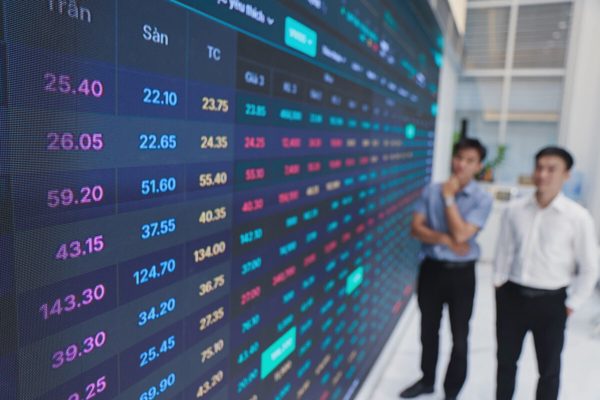 Chứng khoán Việt Nam sẽ thế nào sau khi Fed tăng lãi suất?