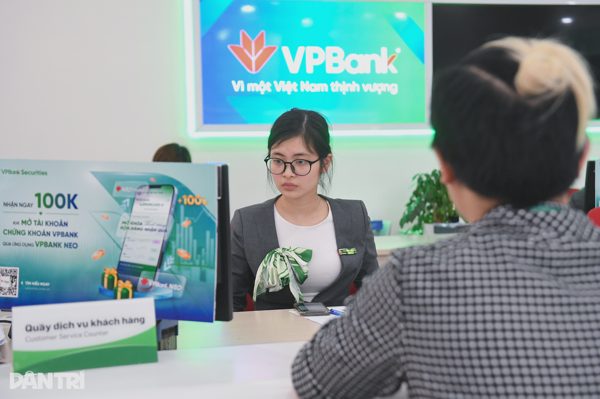 Chứng khoán VIX bất ngờ lộ diện ở VPBank, nắm 1,17% vốn
