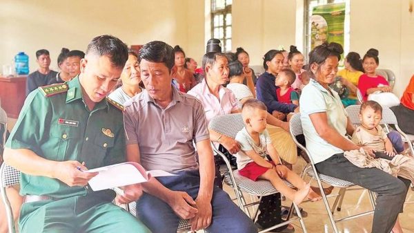 Chung sức, đồng lòng với người dân biên giới