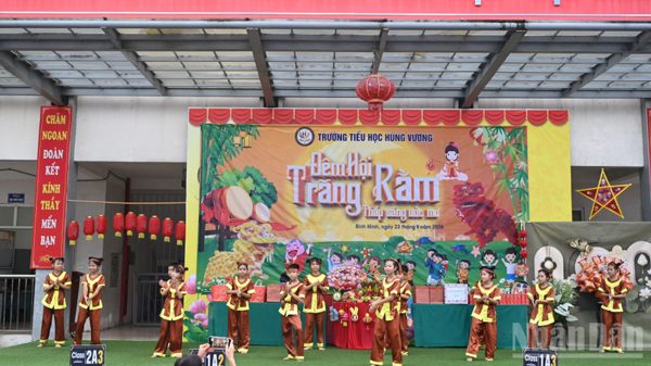 Chung tay mang niềm vui Trung thu đến trẻ em