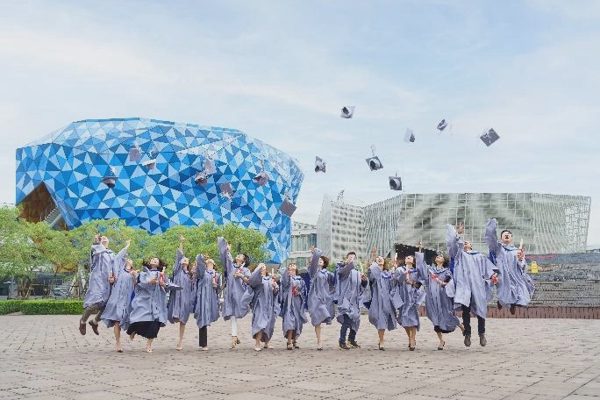 Chương trình MBA của BUV tăng hai bậc trên bảng xếp hạng châu Á