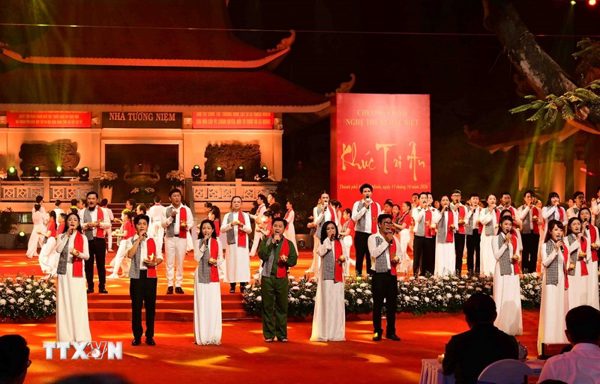 Chương trình nghệ thuật đặc biệt “Khúc tri ân” tưởng nhớ các Anh hùng liệt sỹ