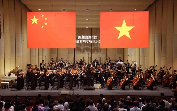 Chương trình nghệ thuật 'Hòa âm Trung-Việt': Khi âm nhạc 'xây' cầu hữu nghị