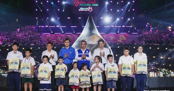 Chương trình Nghĩa tình Phương Nam - Cùng con đi tiếp cuộc đời: Trao hơn 200 phần quà
