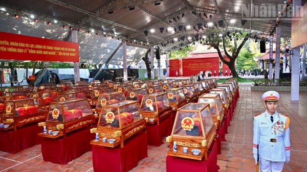 Chương trình viếng, truy điệu, an táng hài cốt liệt sĩ tại Công viên Lê Thị Riêng diễn ra trong hai ngày 13 và 14/10