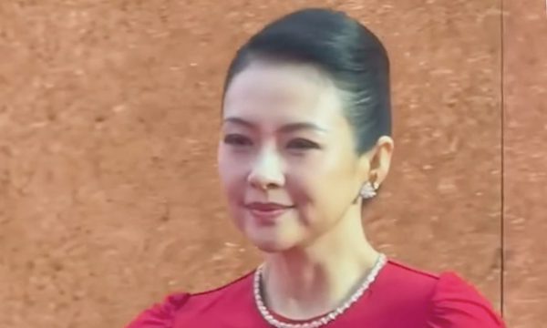 Chương Tử Di: 'Gương mặt tôi thay đổi do mập'