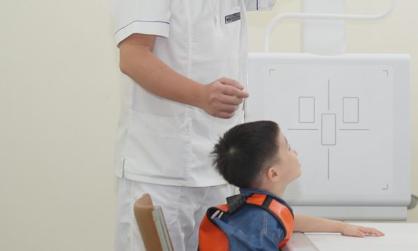 Chụp X-quang tuổi xương có dự đoán chiều cao trưởng thành của trẻ?
