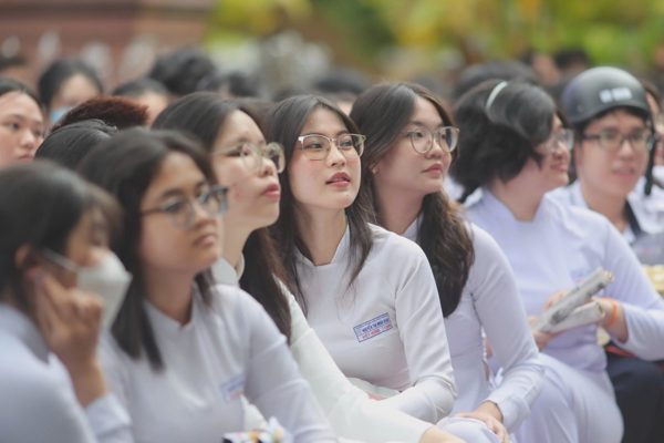 Chuyển 9 trường cao đẳng từ các bộ về địa phương quản lý