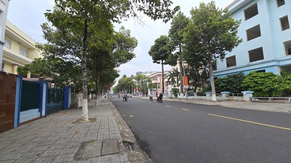 Chuyển Bộ Công an vụ khai thác 2,3 triệu m³ đất