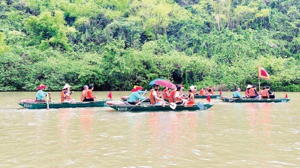 Chuyển đổi xanh tạo động lực phát triển bền vững