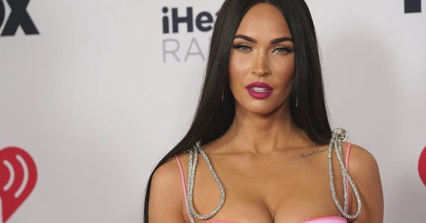 Chuyện gì đang xảy ra với 'bom sex' Megan Fox?
