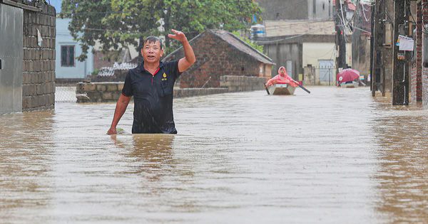 Chuyên gia lý giải đợt mưa trên 400mm gây ngập diện rộng ở Hà Nội