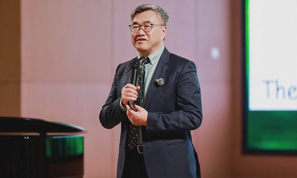 Chuyên gia tim mạch hàng đầu thế giới qua đời khi đang dự hội nghị