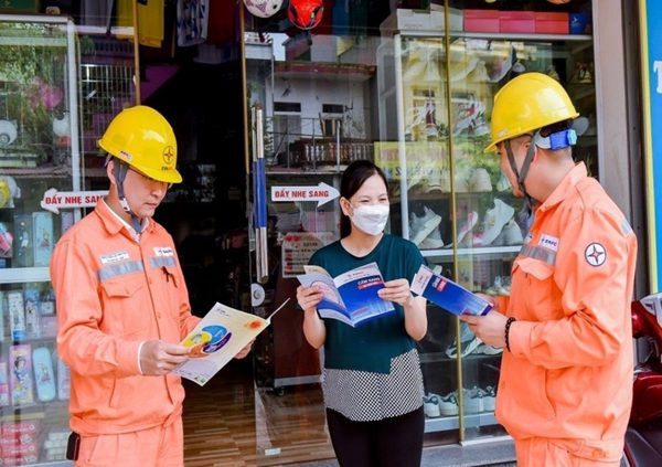 Chuyên gia: Tính giá điện theo giờ, nhiều gia đình có thể phải trả thêm tiền