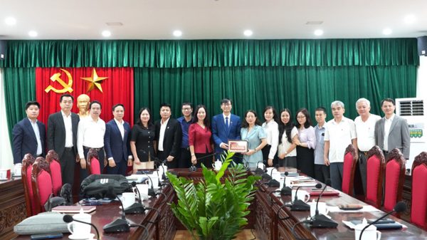 Chuyển giao tri thức và tư vấn chính sách từ trường đại học vào thực tiễn địa phương