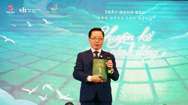 "Chuyện kể trên cánh đồng" và hành trình của người gieo hạt