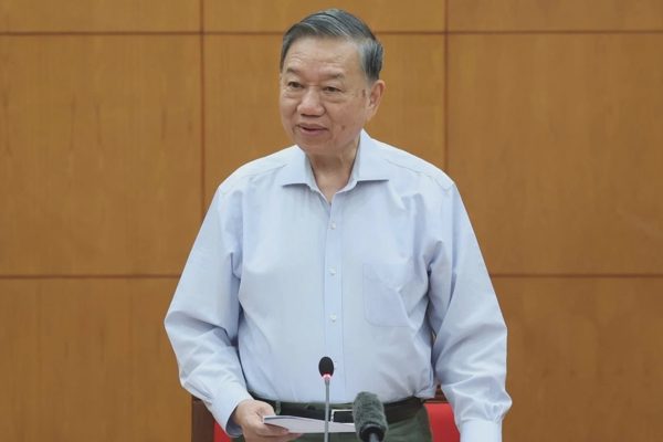 Chuyển mục tiêu, không "trông chờ vào một vài tài năng xuất chúng"