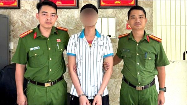 Chuyển nhầm 1,3 tỷ đồng, người nhận mang đi đánh bạc rồi bị khởi tố