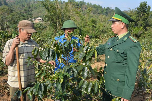 Chuyện những lưỡng quốc trưởng bản, già làng - Bài 1: Lễ kết nghĩa xuyên quốc gia