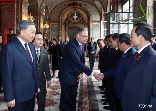 Chuyển những nền tảng quan hệ tốt đẹp thành chương trình hợp tác cụ thể, thực chất