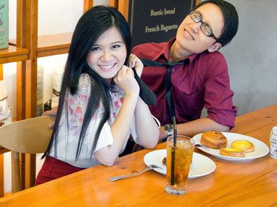 Chuyện tình 'bắt nạt' của cặp đôi 9X dễ thương