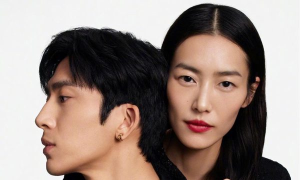 Chuyện tình siêu mẫu nội y và tổng tài hot nhất hiện tại