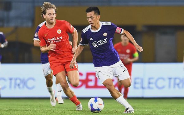 CLB Hà Nội - Ninh Bình (19h15): Hoàng Đức, Văn Quyết đá chính