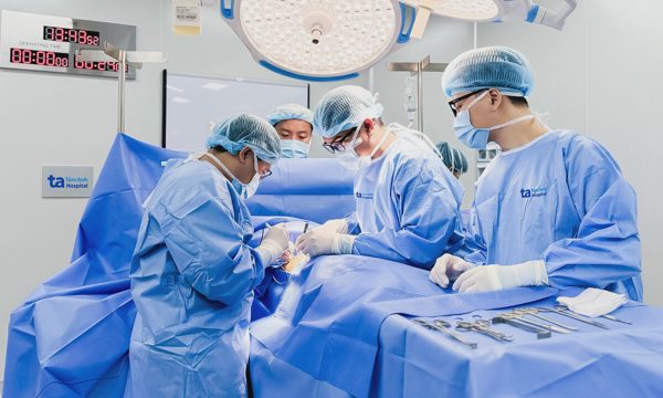 Có con sau 8 năm vô sinh, 4 lần tìm tinh trùng