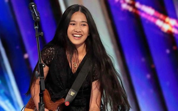 Cô gái 16 tuổi thắng America’s Got Talent, nhận 1 triệu USD