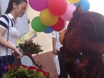 Cô gái trong clip ‘tỏ tình đại bại’ lên tiếng xin lỗi