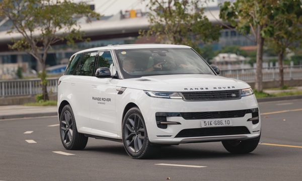 Có gì trên Range Rover Sport 2026 giá gần 6 tỷ đồng?