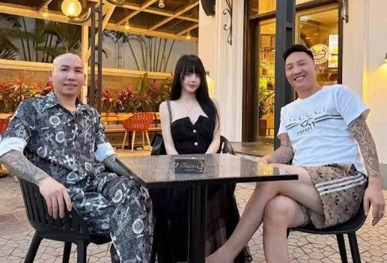 ‘Cô giáo Hương’ khai về Phú Lê và Huấn Hoa Hồng