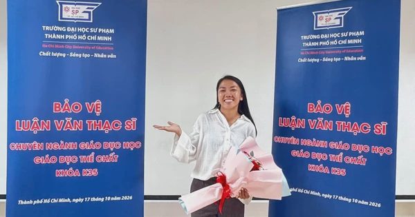 'Cô giáo' Huỳnh Như bảo vệ thành công luận văn thạc sĩ tại Trường ĐH Sư phạm TP.HCM