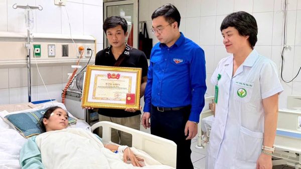 Cô giáo mầm non cứu bé trai 2 tuổi nhận danh hiệu "Thanh niên sống đẹp" 2026