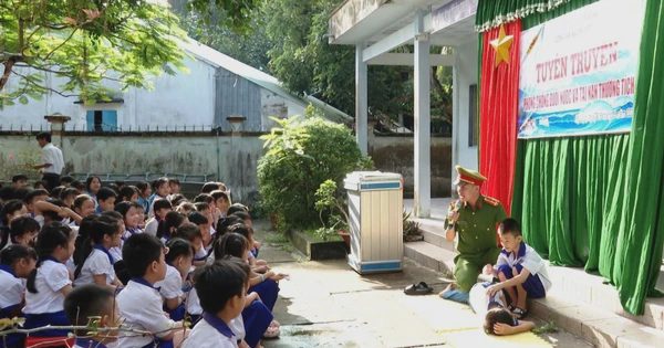 Có một ô cửa chưa bao giờ tắt đèn