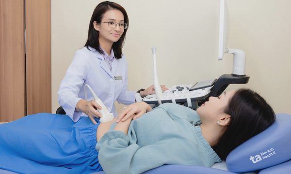 Có nên bóc u lạc nội mạc buồng trứng khi hiếm muộn?