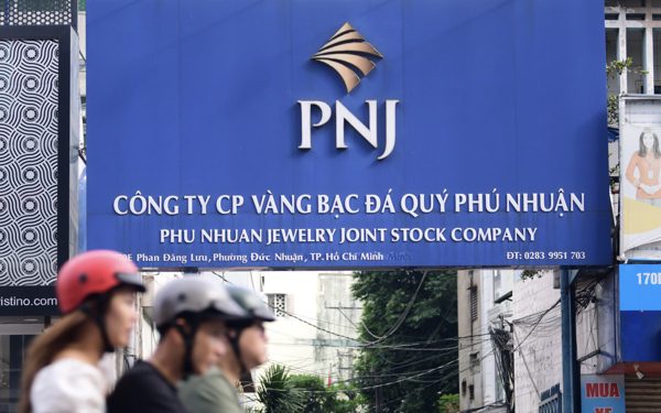 Cổ phiếu PNJ mất 30% sau 5 phiên giảm sàn, doanh nghiệp giải trình ra sao?
